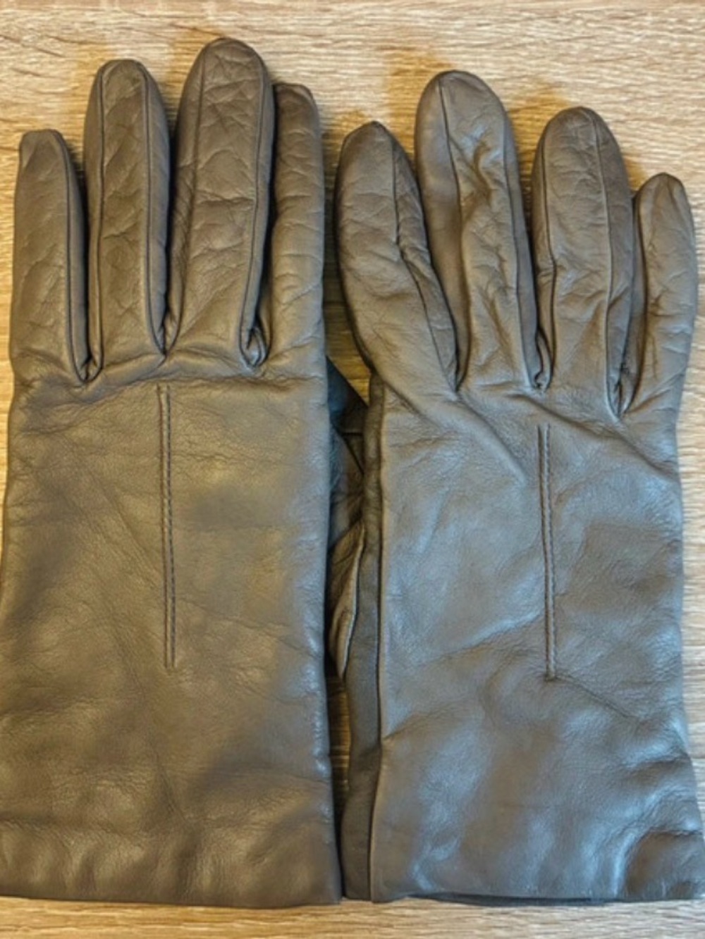 Classic Leather Women’s Gloves - Brown